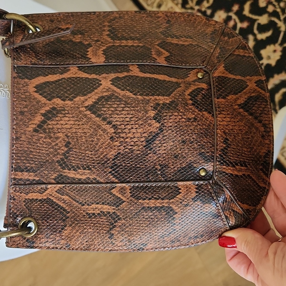 Time and Tru Women’s Bentley Crossbody  Bag Snake Skin Print - Picture 6 of 13